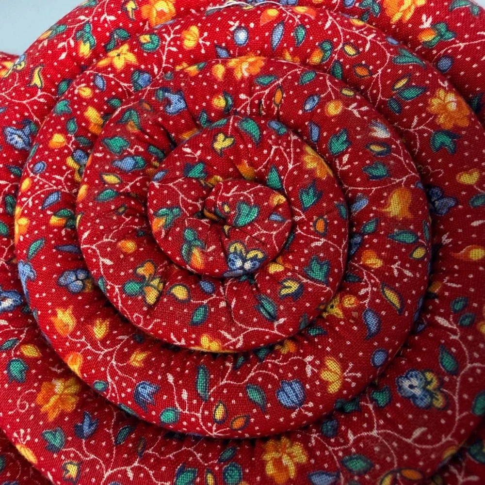 Vintage Red Floral Fabric Hot Pad Trivet Cinnamon Spice Scented 5 Inch Coil